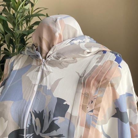 شرشف صلاة سحاب بثنيات من الجانبين من الأمام والخلف