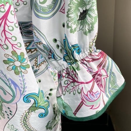 شرشف صلاة سحاب بكم مطاط مع كلوش بسيط