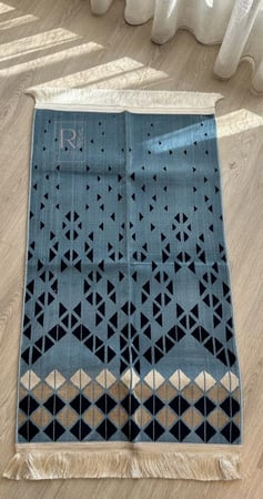 سجادة صلاة - ازرق