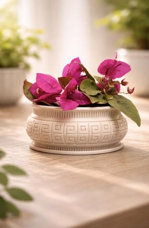 فازة نباتات بشكل زخارف