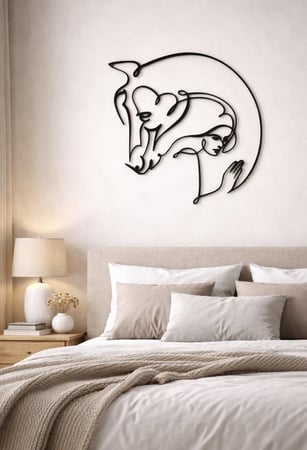 حصان الأمومة – لوحة جدارية فنية