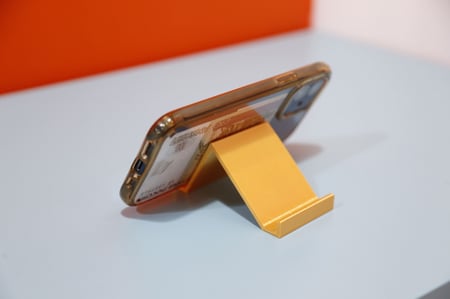 حامل جوال عملي بزاوية مشاهدة مريحة