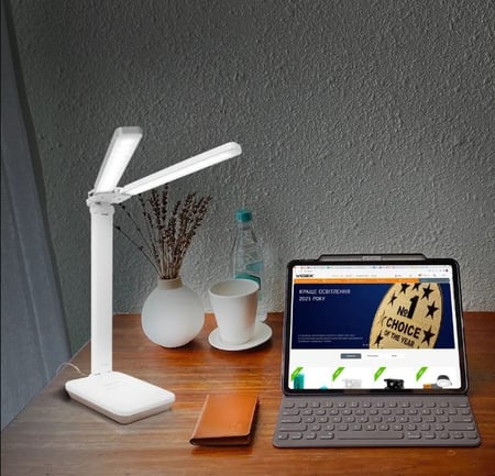 مصباح مكتب LED قابل للطي 2 في 1