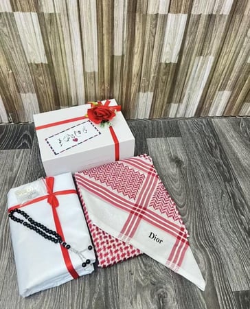 طقم رجالي