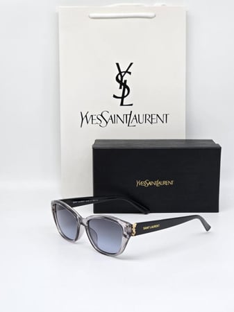 نظارات نسائي مع ملحقات الماركه