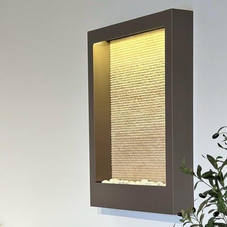 شلال جداري وسط - 95x65 سم