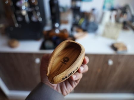 مكيال بُن خشب زيتون