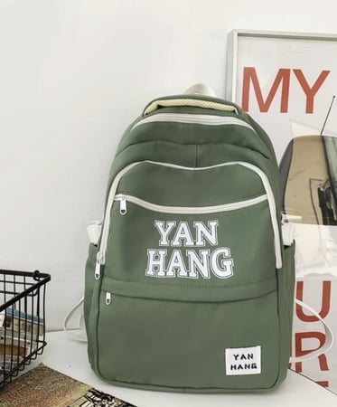 حقيبة ظهر اخضر