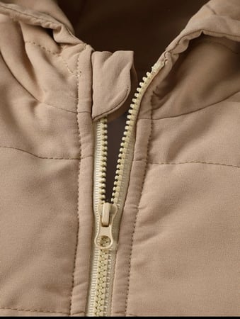 جاكيت اطفال بقبعة بيج