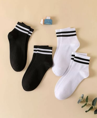 4 ازواج جوارب ابيض واسود