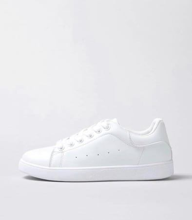 جزمه ابيض ساده