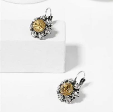 حلق دائري صغير