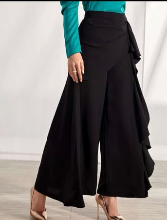 بنطلون واسع اسود