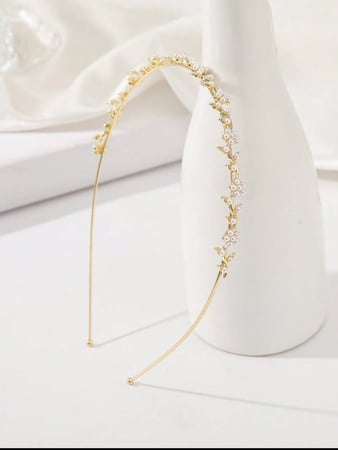 طوق شعر ذهبي