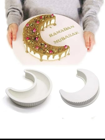 قالب كيك شكل هلال