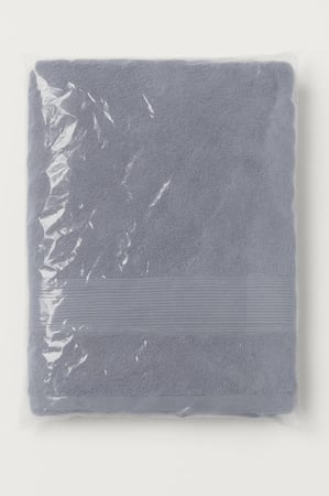 منشفة قطنية فاخرة باللون الرمادي – نعومة وامتصاص عالي 90x172