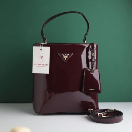 شنطه برادا بانيير كبير B107