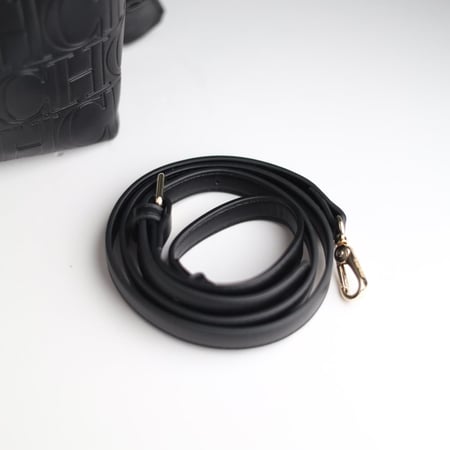 شنطة سي اتش كارولينا CH114