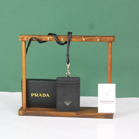 حامل بطاقات برادا - B11