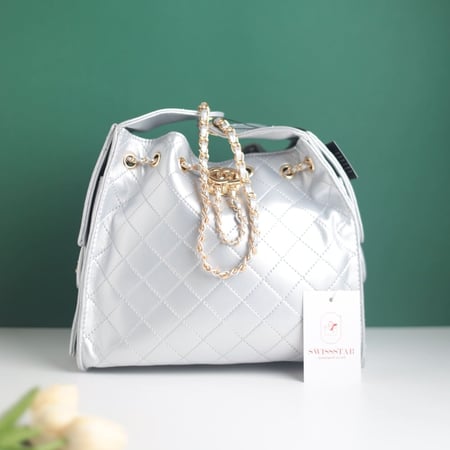 شنطة شانيل نانو كويلتد لارج C104