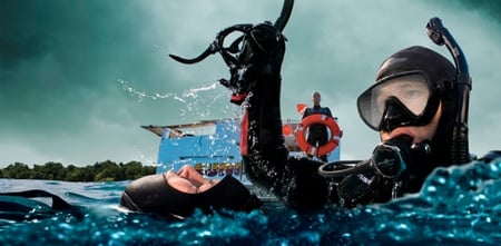 دورة منقذ غوص