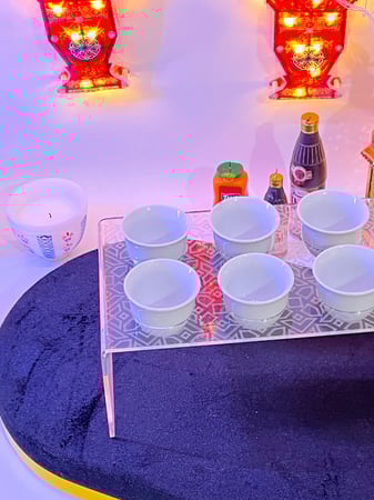 صينية اكريلك لتقديم الفناجين