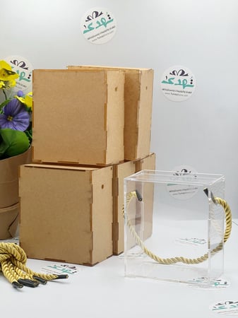 6 بوكسات حقيبة اكريلك بتعليقة قيطان