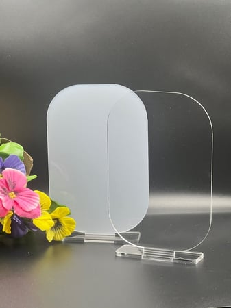 لوح اكريلك زوايا مقوسه ( 10 * 15 سم )