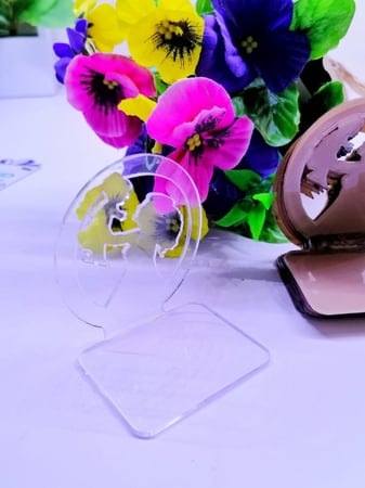 درزن استاند اكريلك مواليد