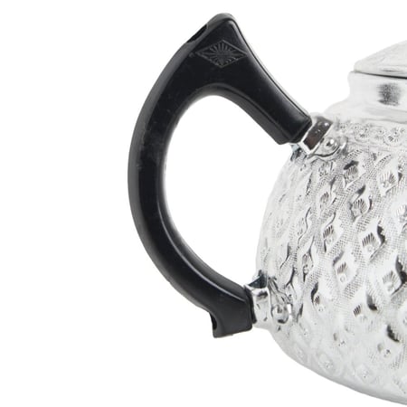 ابريق معدن منقوش تايلاندي فضي