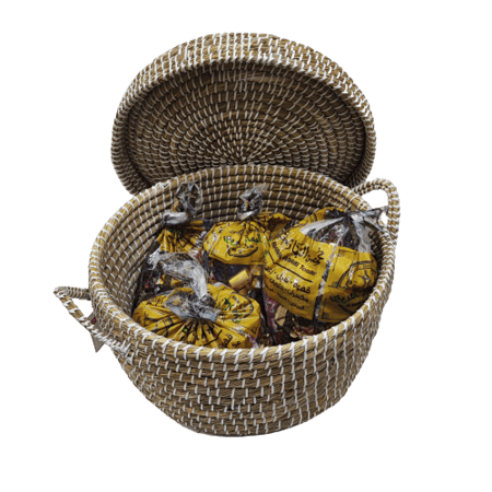 خوس مطبقية كبير بغطاء بيضاوي