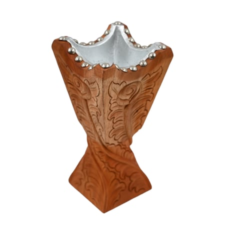 عود طبيعي فاخر بخور مميز مباخر  يدوية فاخرة و مباخر خشب نحت يدوي