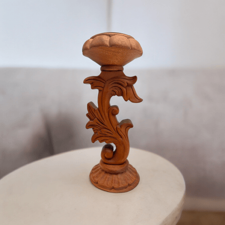 عود طبيعي فاخر بخور مميز مباخر  يدوية خشب