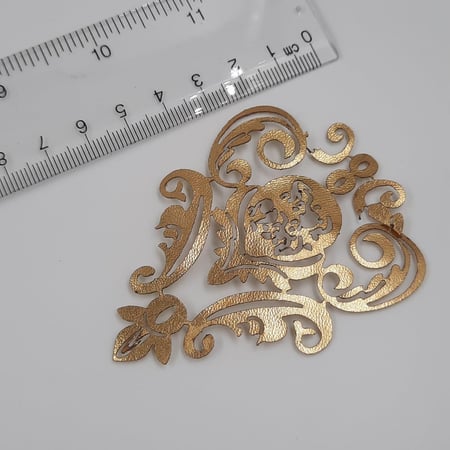 قطع جلد لاصقه بالكوي