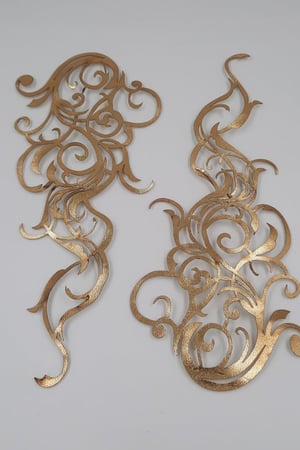 قطع جلد لاصق بالكوي