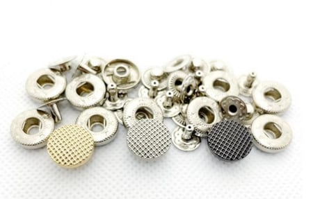 زراير طقطق معدن 8 قطع