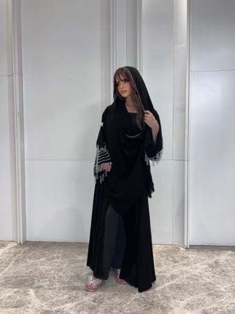 عباية كلوش +كم سيلان كرستال +طرحة كرستال