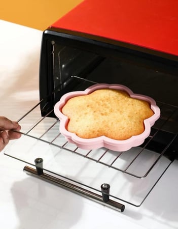 سيليكون على شكل ورده يستخدم السيلكون للخبز / ريزن / كونكريت  لون رمادي ( قطعه واحده )