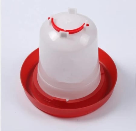 سقاية دجاج وطيور سعة 3 لتر