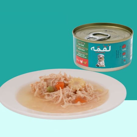 لقمة الدجاج مع الخضار في المرق للقطط البالغة والصغيرة 85 غ