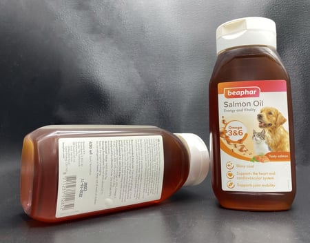 زيت السالمون للقطط والكلاب لدعم الصحة