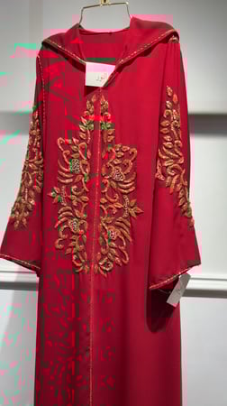 جلابيه شك احمر