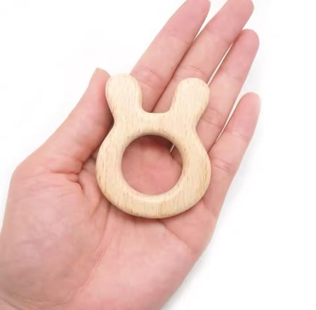 تعليقة لهاية اطفال خشبية