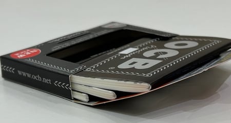 300 ورقة ocb ابيض خفيف
