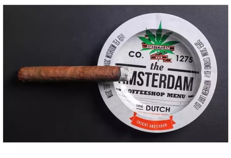 طفاية سجائر باشكال متعددة