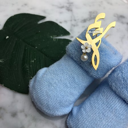 بروش ريم صدف الوردة البيضاء