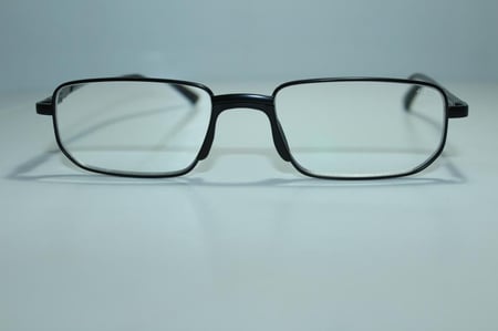 نظارات قراءة جاهزة