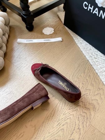 حذاء شانيل بالارينا