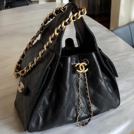 حقيبة شانيل 25 ميديم جلد كافيار