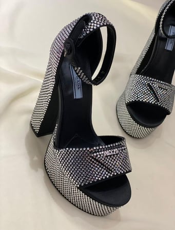 كعب عالي سهرات